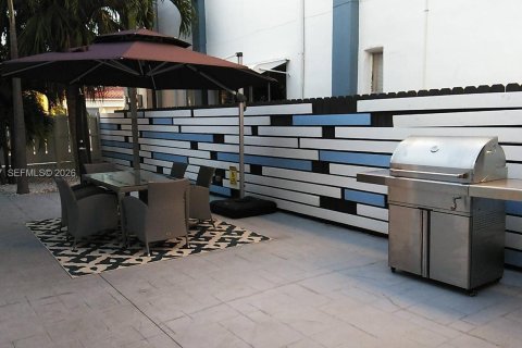 Apartment in Hollywood, Florida 1 bedroom № 2081263 - photo 14