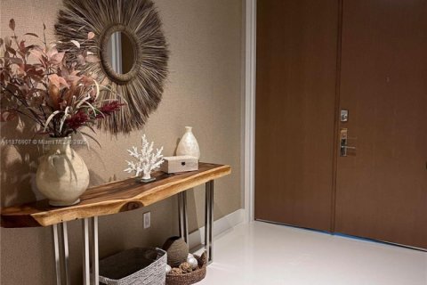 Купить кондоминиум в Бэл-Харбор, Флорида 2 спальни, 199.55м2, № 2014159 - фото 3