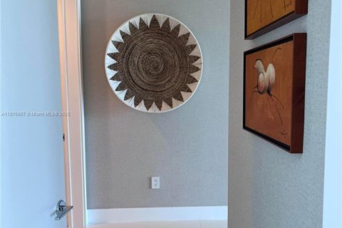 Купить кондоминиум в Бэл-Харбор, Флорида 2 спальни, 199.55м2, № 2014159 - фото 4