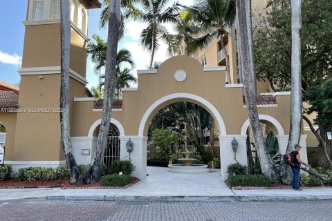 Condo in Aventura, Florida, 1 bedroom  № 1992117 - photo 24
