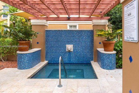 Condo in Aventura, Florida, 1 bedroom  № 1992117 - photo 18