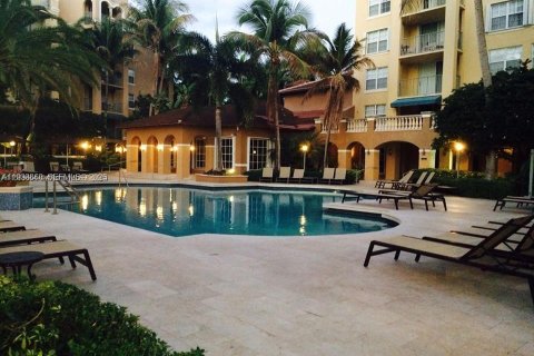 Condo in Aventura, Florida, 1 bedroom  № 1992117 - photo 17