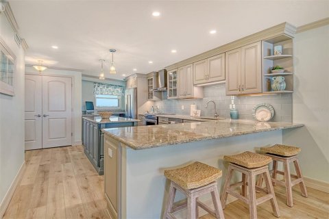 Copropriété à vendre à Sarasota, Floride: 2 chambres, 136.66 m2 № 1899224 - photo 15