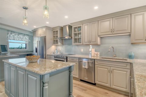 Copropriété à vendre à Sarasota, Floride: 2 chambres, 136.66 m2 № 1899224 - photo 17