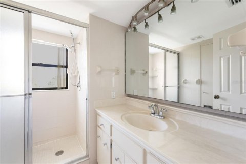 House in Englewood, Florida 3 bedrooms, 201.69 sq.m. № 669171 - photo 28