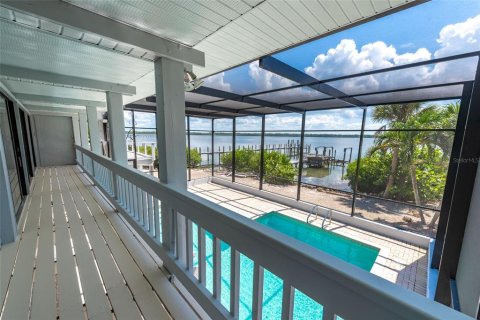 House in Englewood, Florida 3 bedrooms, 201.69 sq.m. № 669171 - photo 30