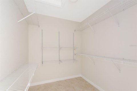 House in Englewood, Florida 3 bedrooms, 201.69 sq.m. № 669171 - photo 14
