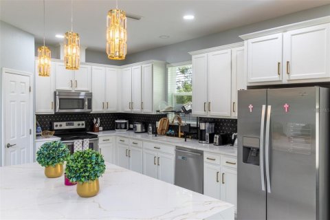 House in Riverview, Florida 4 bedrooms, 248.05 sq.m. № 1832980 - photo 17