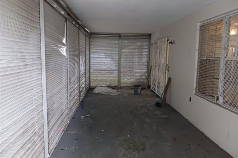 House in Miramar, Florida 3 bedrooms, 168.9 sq.m. № 2247792 - photo 5