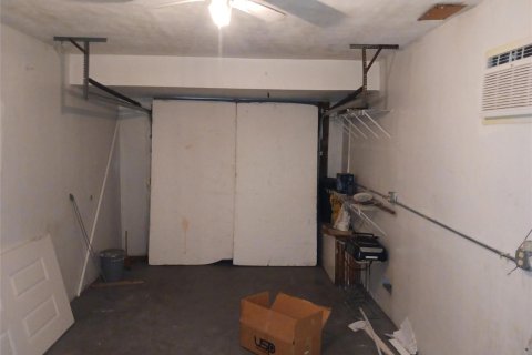 House in Miramar, Florida 3 bedrooms, 168.9 sq.m. № 2247792 - photo 6