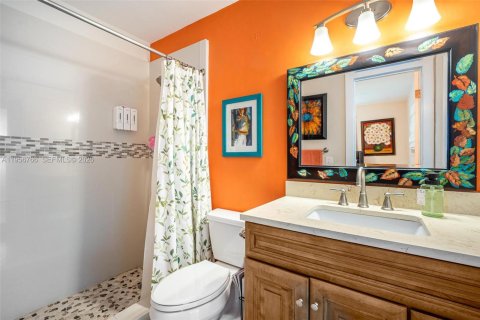 Casa en alquiler en Cutler Bay, Florida, 3 dormitorios, 161.84 m2 № 2010615 - foto 10