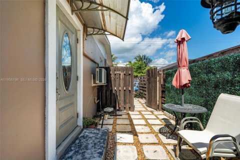 Casa en alquiler en Cutler Bay, Florida, 3 dormitorios, 161.84 m2 № 2010615 - foto 18