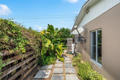 Casa en alquiler en Cutler Bay, Florida, 3 dormitorios, 161.84 m2 № 2010615 - foto 22