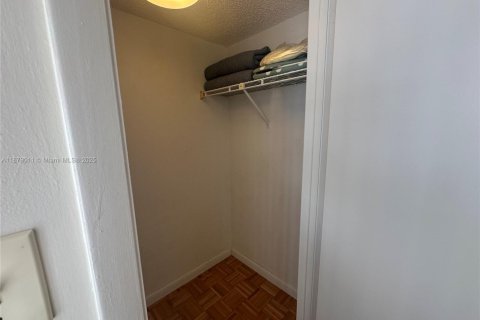 Copropriété à louer à Miami Beach, Floride: 1 chambre, 70.42 m2 № 1896222 - photo 12