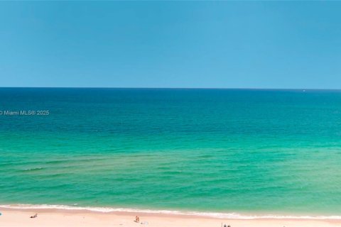 Condo à Miami Beach, Floride, 1 chambre  № 1896222