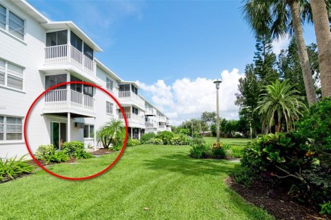 Condo in Bradenton, Florida, 1 bedroom  № 1840674 - photo 16