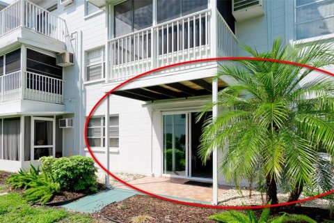 Condo in Bradenton, Florida, 1 bedroom  № 1840674 - photo 10