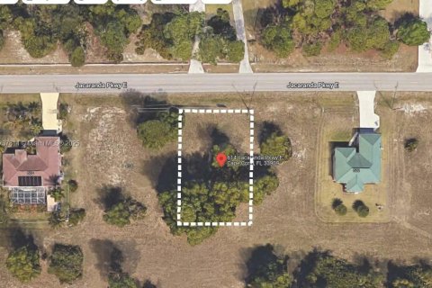 Terreno en venta en Cape Coral, Florida № 1764730 - foto 1