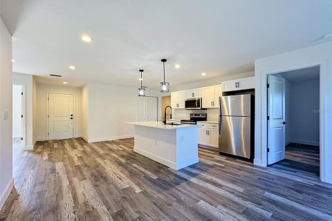 House in North Port, Florida 3 bedrooms, 119.84 sq.m. № 2239116 - photo 4