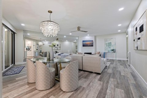 Condominio en venta en Clearwater, Florida, 3 dormitorios, 183.02 m2 № 2419540 - foto 12