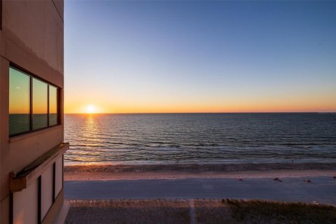 Condominio en venta en Clearwater, Florida, 3 dormitorios, 183.02 m2 № 2419540 - foto 4
