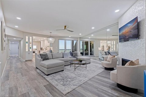 Condominio en venta en Clearwater, Florida, 3 dormitorios, 183.02 m2 № 2419540 - foto 8