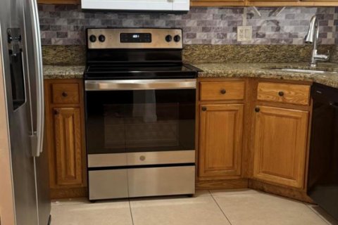 Adosado en alquiler en Coral Springs, Florida, 3 dormitorios, 161.84 m2 № 2083496 - foto 4