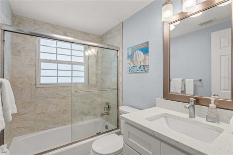 House in Sarasota, Florida 2 bedrooms, 87.24 sq.m. № 1749558 - photo 18