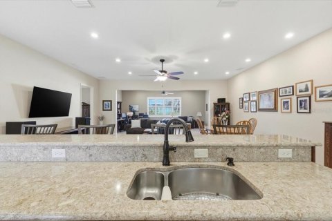 Villa ou maison à vendre à Polk City, Floride: 2 chambres, 213.3 m2 № 2143423 - photo 18