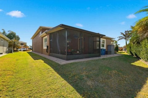 Villa ou maison à vendre à Polk City, Floride: 2 chambres, 213.3 m2 № 2143423 - photo 5