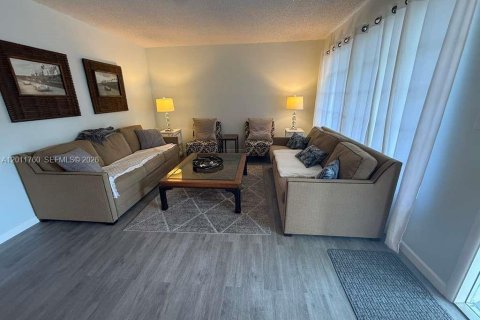 Condominio en alquiler en Lake Worth, Florida, 2 dormitorios, 85.84 m2 № 2075390 - foto 5