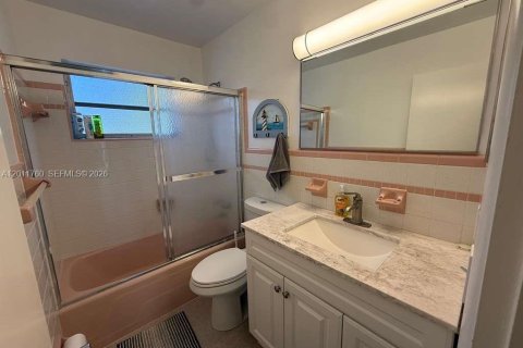 Condominio en alquiler en Lake Worth, Florida, 2 dormitorios, 85.84 m2 № 2075390 - foto 10