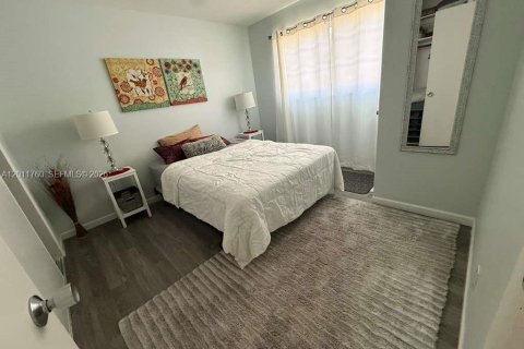 Condominio en alquiler en Lake Worth, Florida, 2 dormitorios, 85.84 m2 № 2075390 - foto 8