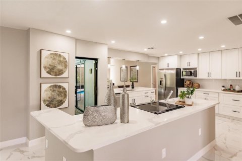 Casa en alquiler en Venice, Florida, 3 dormitorios, 170.75 m2 № 1847866 - foto 9