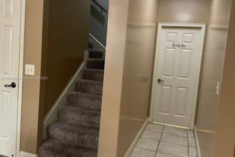 Villa ou maison à vendre à Jacksonville, Floride: 4 chambres, 283.17 m2 № 1727933 - photo 4
