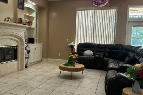 Villa ou maison à vendre à Jacksonville, Floride: 4 chambres, 283.17 m2 № 1727933 - photo 13