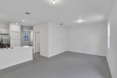 Touwnhouse à vendre à Homestead, Floride: 3 chambres, 148.64 m2 № 2075157 - photo 18