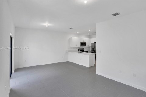 Touwnhouse à vendre à Homestead, Floride: 3 chambres, 148.64 m2 № 2075157 - photo 16