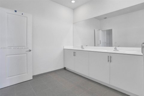 Touwnhouse à vendre à Homestead, Floride: 3 chambres, 148.64 m2 № 2075157 - photo 29