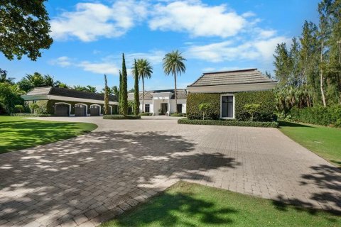 House in Jupiter Island, Florida 4 bedrooms, 878.67 sq.m. № 2084083 - photo 5