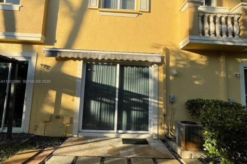 Touwnhouse à vendre à Miramar, Floride: 2 chambres, 99.41 m2 № 2082408 - photo 15