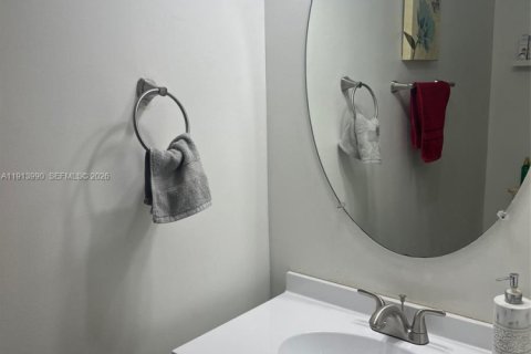Touwnhouse à vendre à Miramar, Floride: 2 chambres, 99.41 m2 № 2082408 - photo 21
