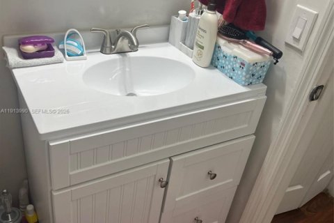 Touwnhouse à vendre à Miramar, Floride: 2 chambres, 99.41 m2 № 2082408 - photo 23