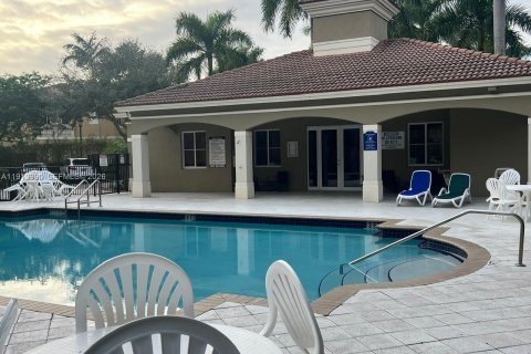Touwnhouse à vendre à Miramar, Floride: 2 chambres, 99.41 m2 № 2082408 - photo 29