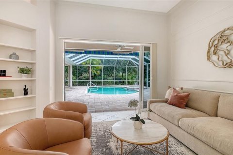 House in University Park, Florida 3 bedrooms, 249.54 sq.m. № 2393619 - photo 6