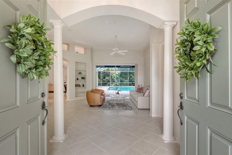 House in University Park, Florida 3 bedrooms, 249.54 sq.m. № 2393619 - photo 3