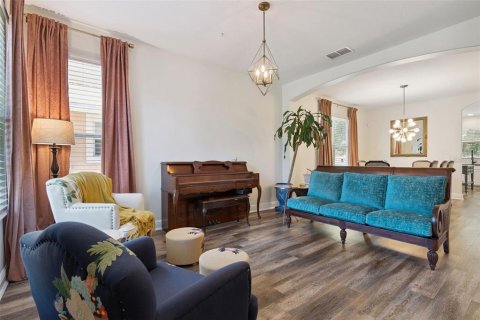 Casa en venta en Orlando, Florida, 4 dormitorios, 291.81 m2 № 2220907 - foto 6