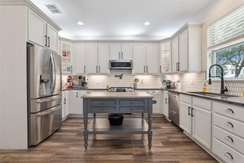 Casa en venta en Orlando, Florida, 4 dormitorios, 291.81 m2 № 2220907 - foto 10