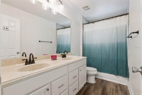 Casa en venta en Orlando, Florida, 4 dormitorios, 291.81 m2 № 2220907 - foto 30