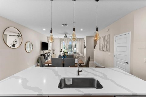 Adosado en venta en Kissimmee, Florida, 3 dormitorios, 154.12 m2 № 1690701 - foto 12